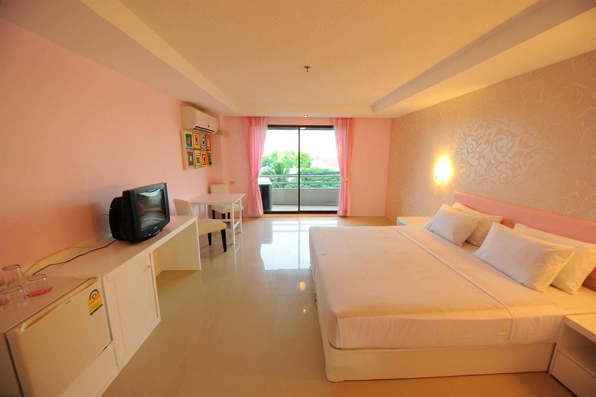Angket Hip Residence Pattaya Dış mekan fotoğraf