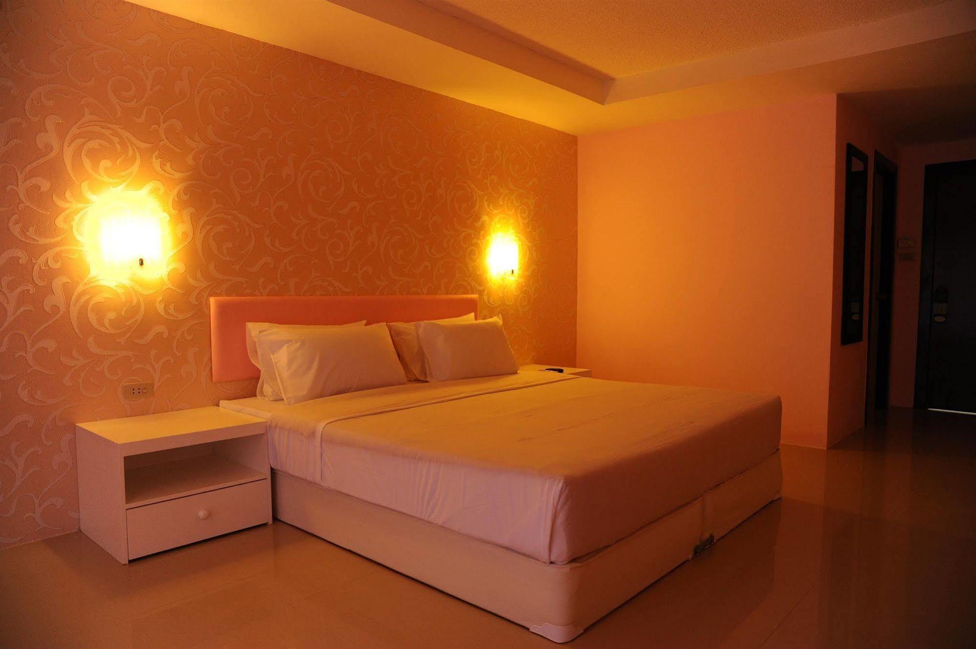 Angket Hip Residence Pattaya Dış mekan fotoğraf