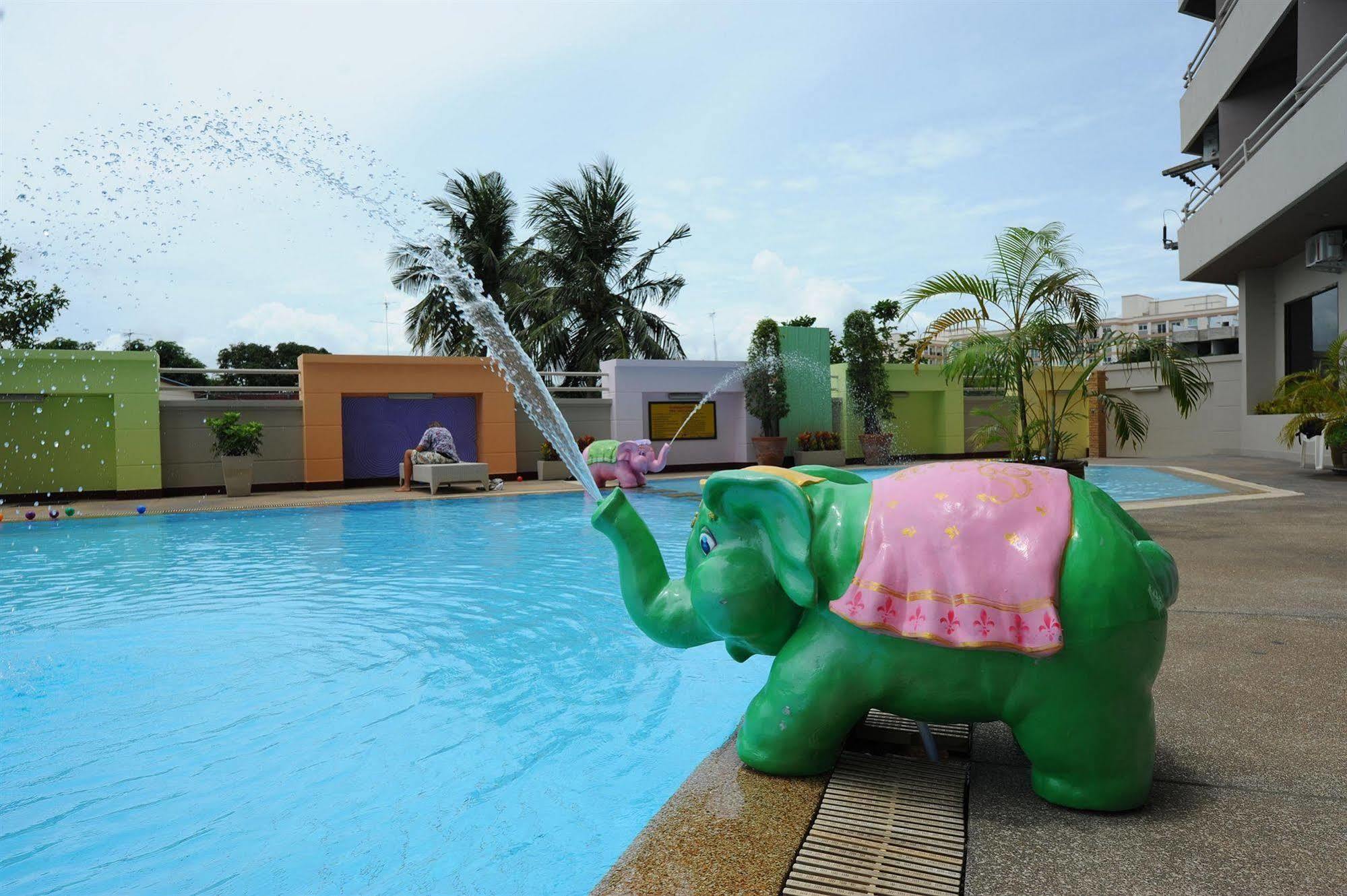 Angket Hip Residence Pattaya Dış mekan fotoğraf